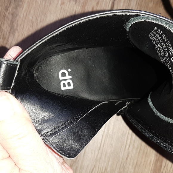 EUC! Leather Luggsole Platform Combat Lace up Bootie Sz 8 - Picture 9 of 9